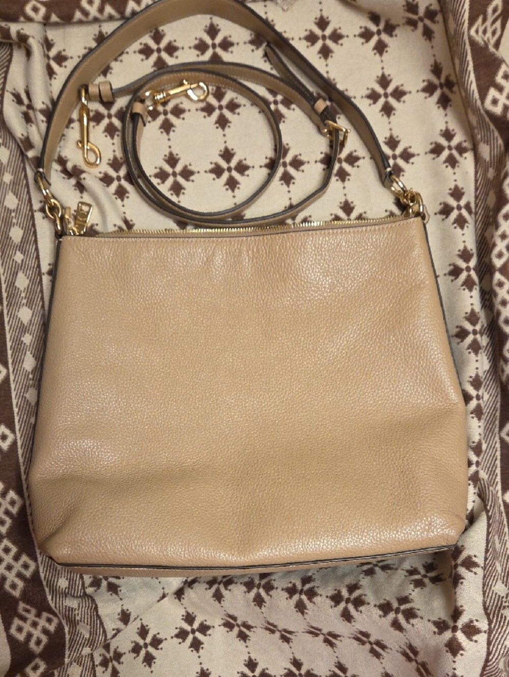 Marlon Coach Pebbled Leather Shoulder Bag and Wristlet -Taupe with Gold Hardware - Picture 7 of 12